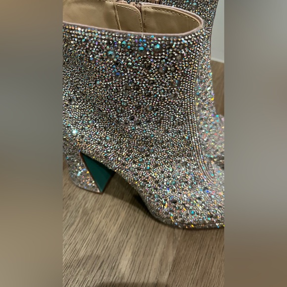 Betsey Johnson's Hugo Rhinestone Block Heels Boots - Size 8 - Picture 5 of 12